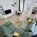 Los Locos Beach Apartment
