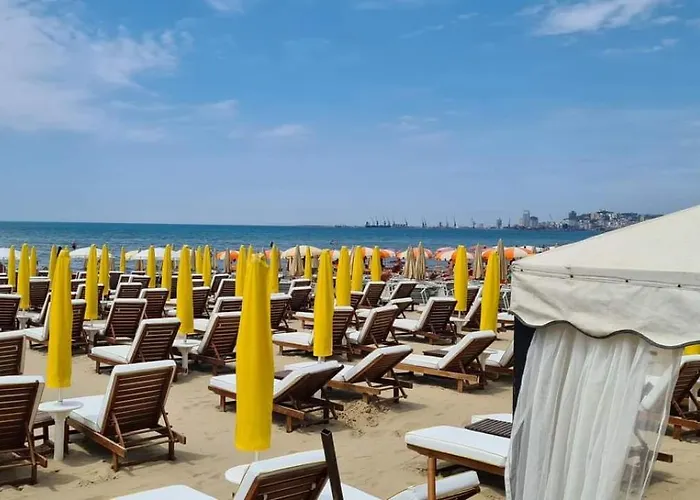 Los Locos Beach Apartment